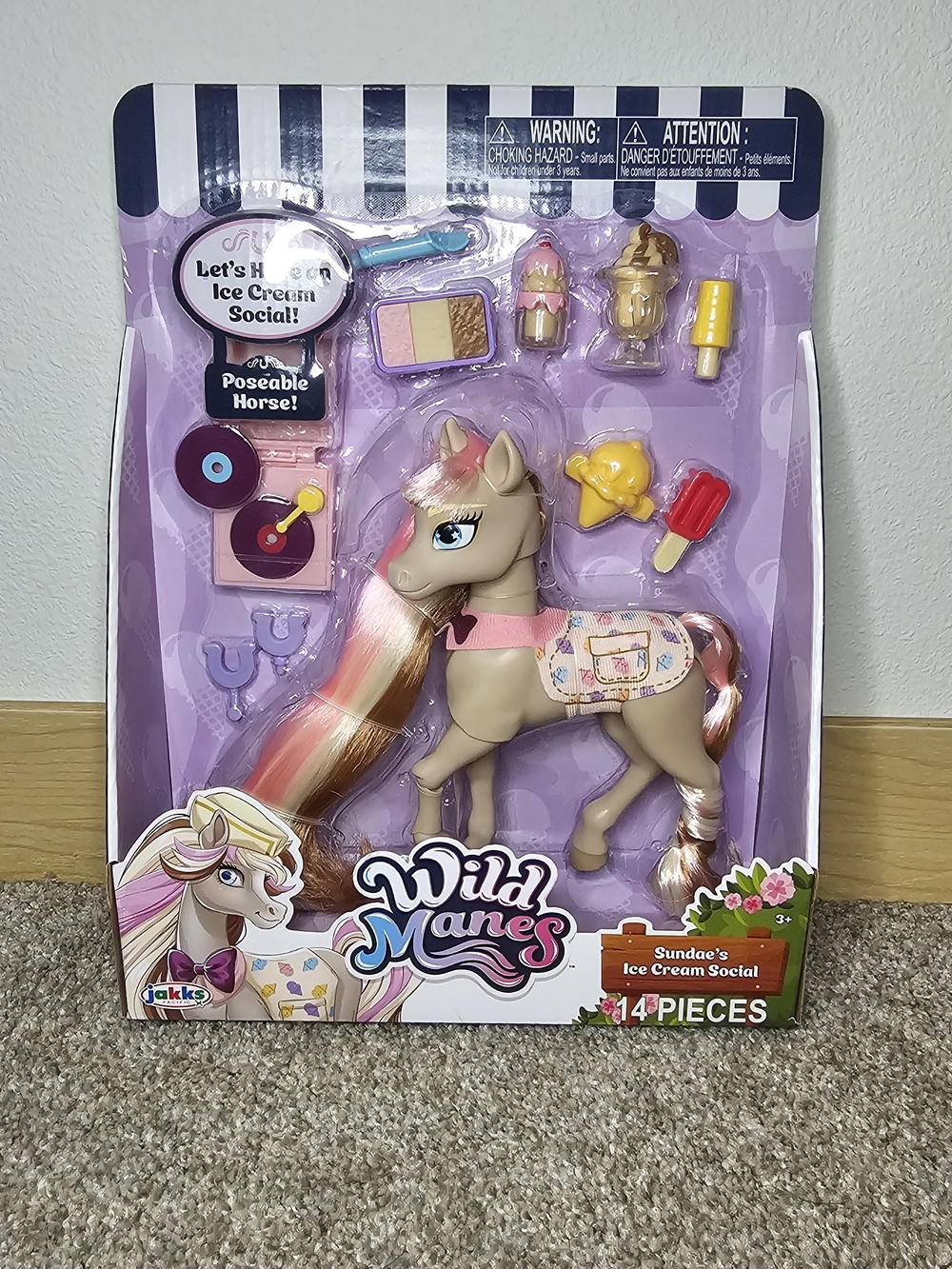 Sundae's Ice Cream Social Poseable Horse - Beige and Pink